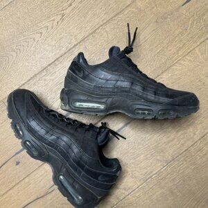 Nike Air Max 95 'Triple Black'